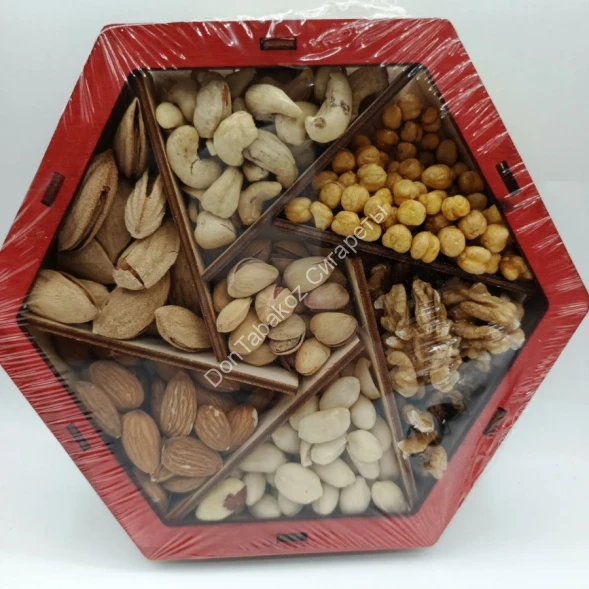 Подарочный набор орехов в деревянной упаковке Ореховое изобилие (200-250)г оптом 
