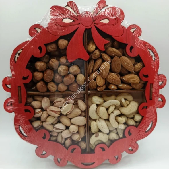 Подарочный набор орехов № 1 в деревянной упаковке (200-250)г оптом 