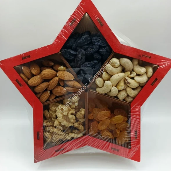 Подарочный набор орехов Звезда в деревянной упаковке (200-250)г оптом 