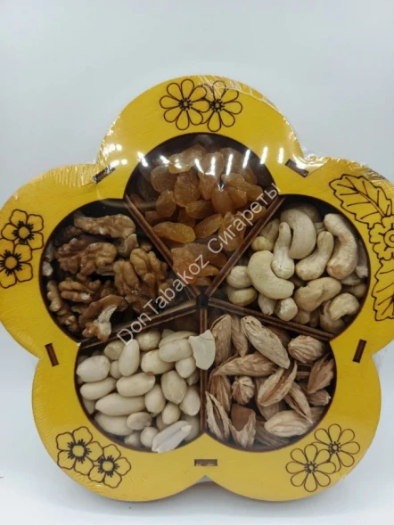 Подарочный набор орехов № 7 в деревянной упаковке (200-250)г оптом 